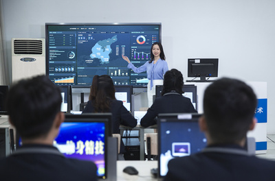 初中春招 聚焦人工智能應用軟件開發(fā)的熱門學校與專業(yè)選擇